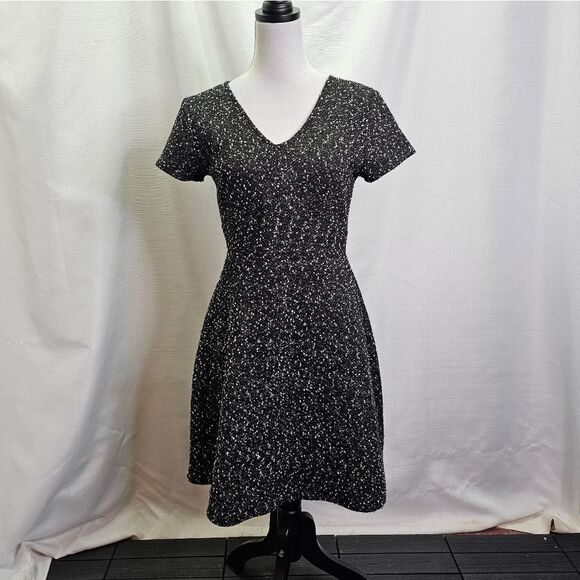 Hail3y:23 Black and White Tweed Style Fit and Flare Dress Size Small - Picture 1 of 9